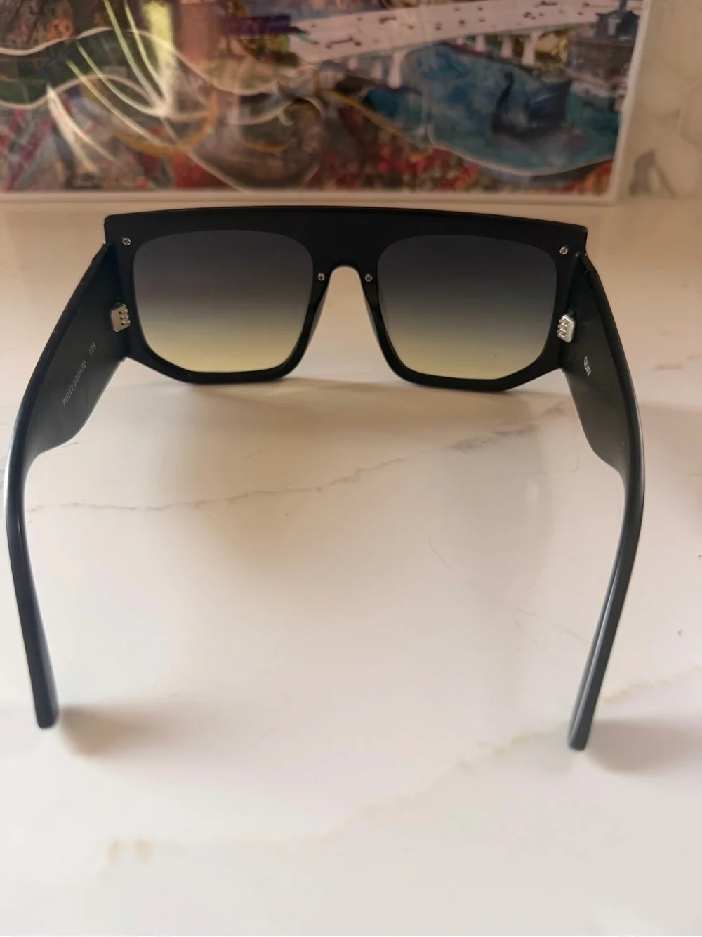 Quay Australia Black Men’s Sunglasses with Thick Logo Arms